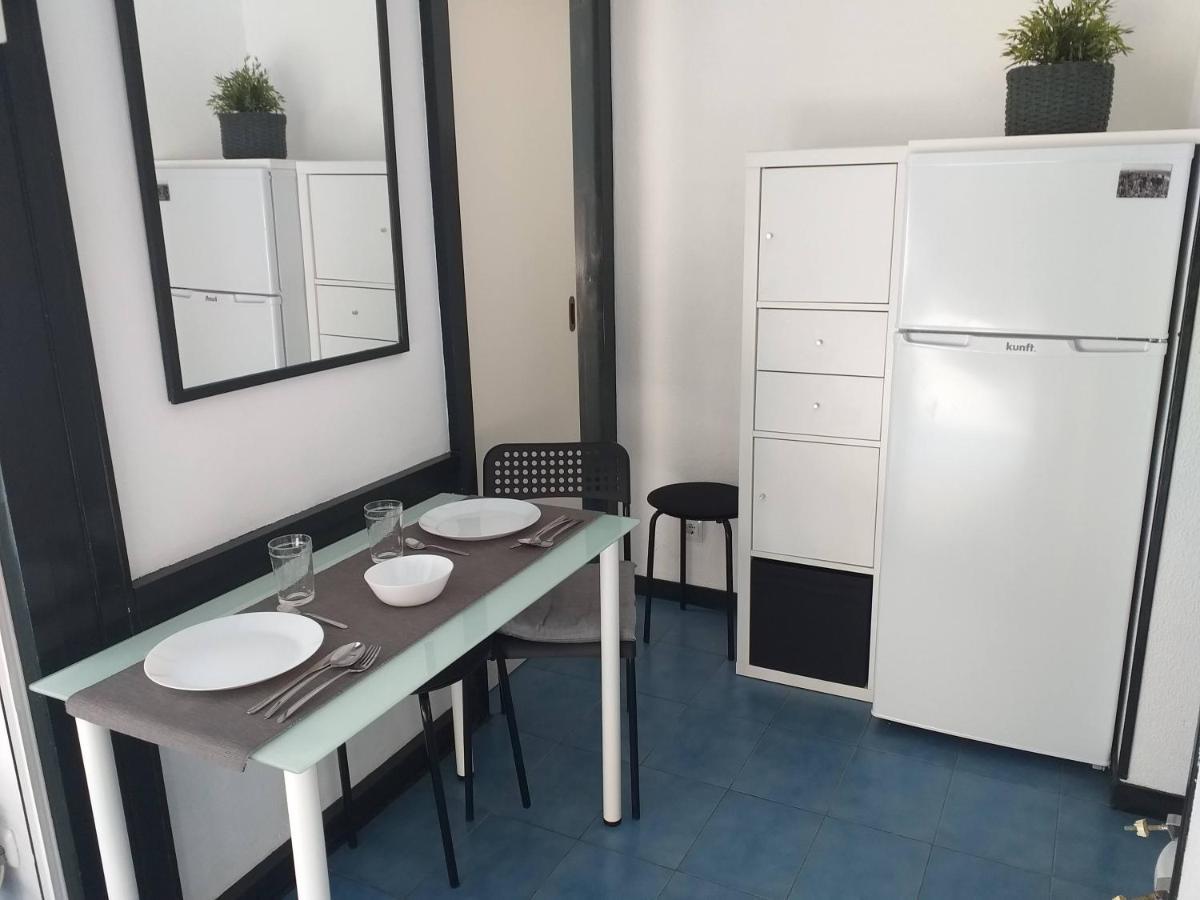 Apartamento Con Terraza Vistas Al Mar Lloret de Mar Bagian luar foto