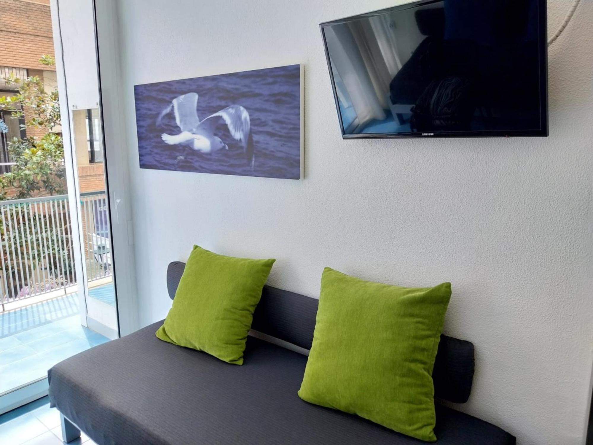 Apartamento Con Terraza Vistas Al Mar Apartment Lloret de Mar Bagian luar foto