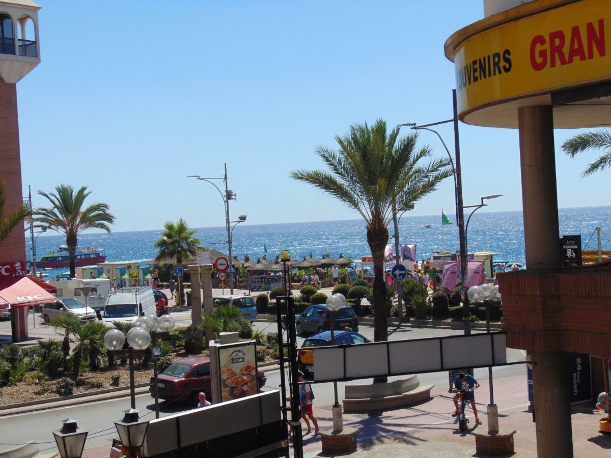 Apartamento Con Terraza Vistas Al Mar Apartment Lloret de Mar Bagian luar foto